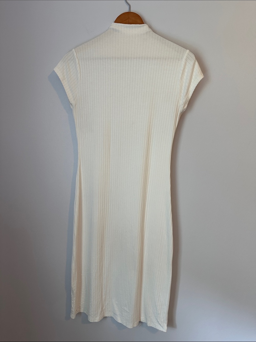 Cap-Sleeve Ribbed Midi Dress in Ivory